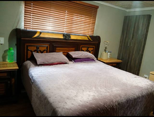 3 BEDROOM FREEHOLD FOR SALE IN ILITHA PARK